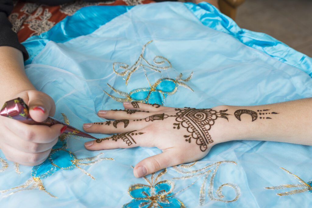 Simple Mehndi Designs