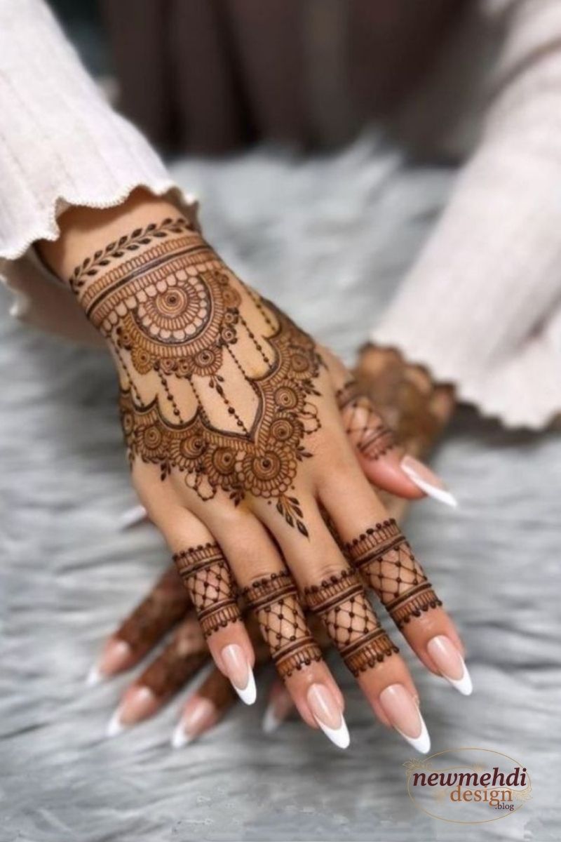 Simple and Easy Mehndi Designs for Beginners & Everyday Style