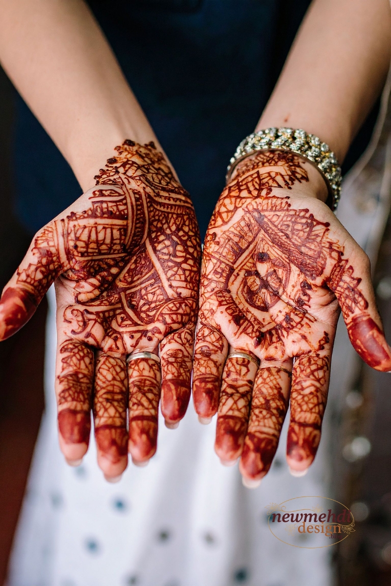 simple design of arabic mehndi
