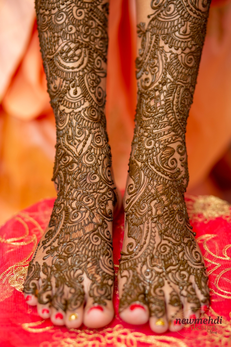 bridal foot mehndi design