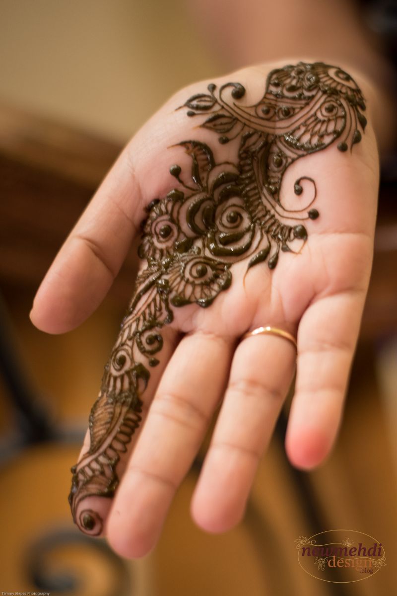 easy mehndi design for karva chauth