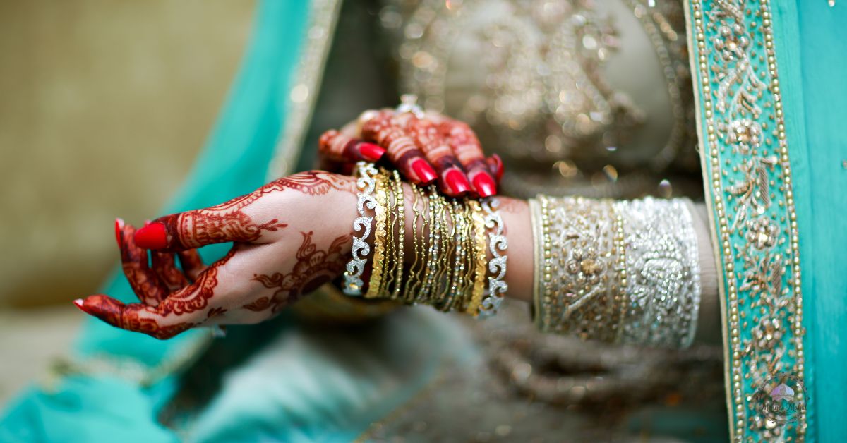 mehndi design back hand simple