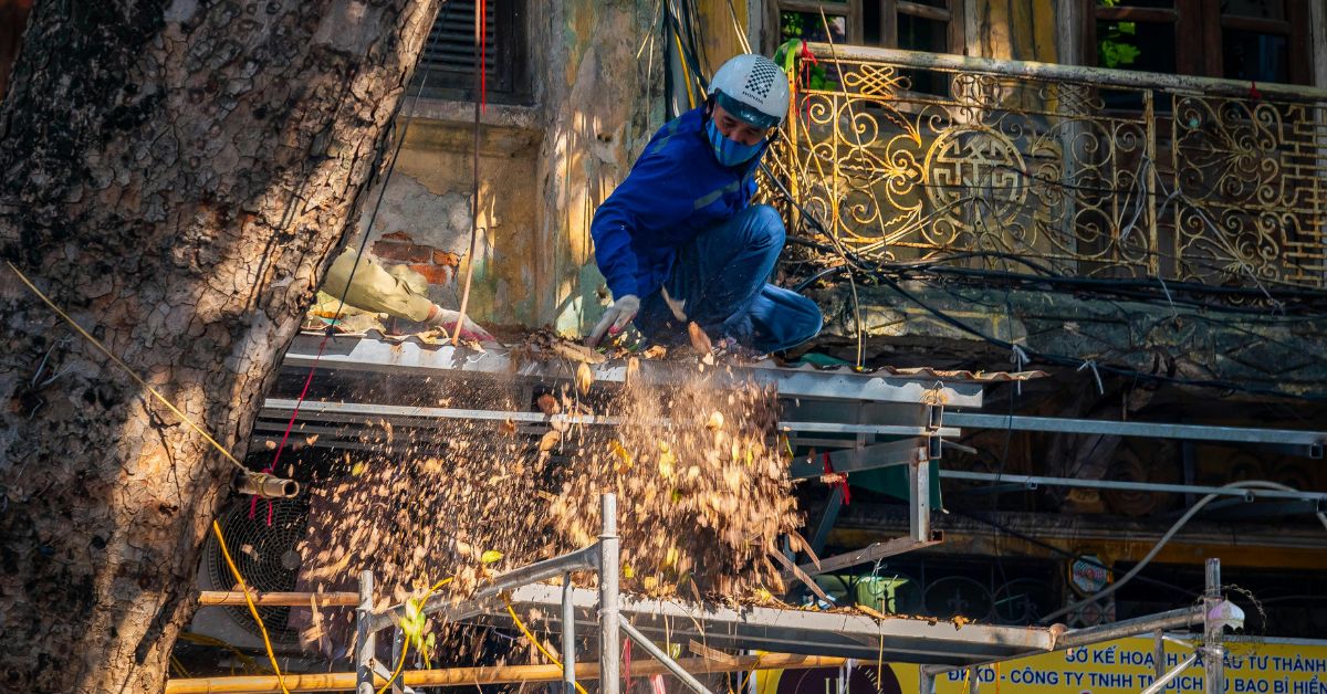 laxmi nagar to botanical garden