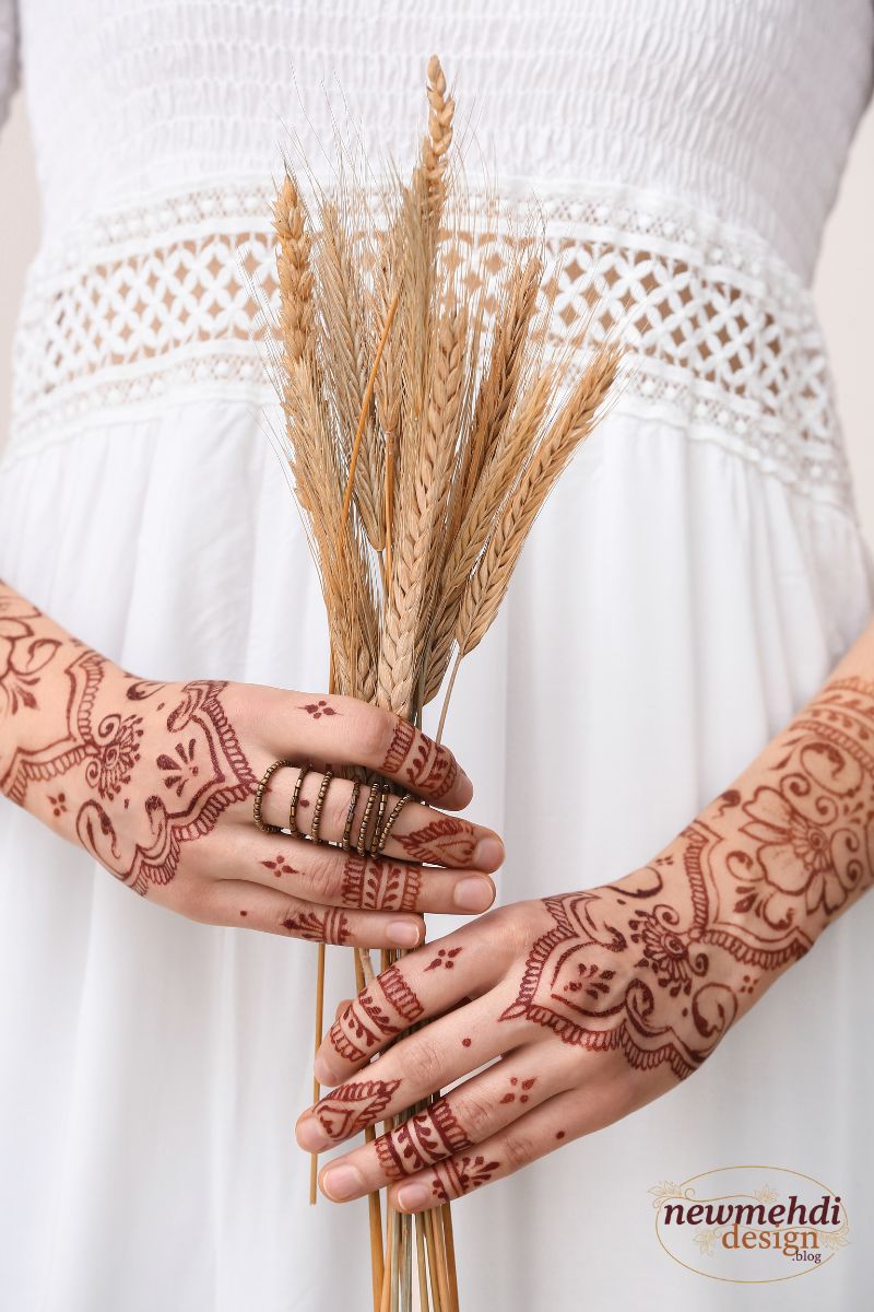 royal finger mehndi design