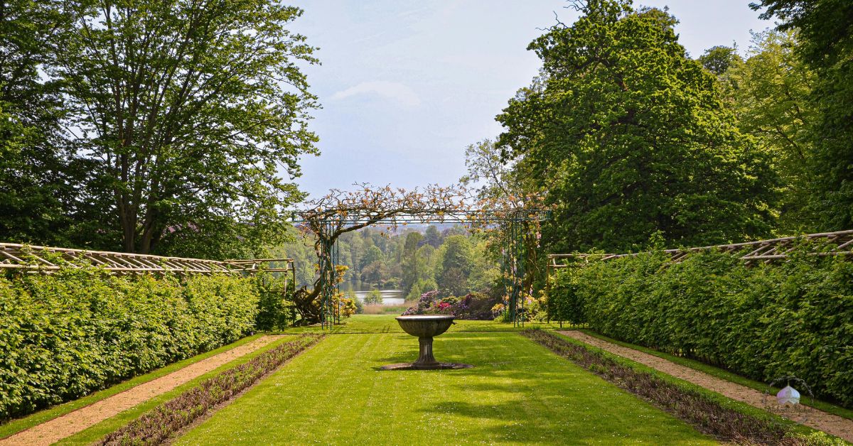 akshardham to botanical garden