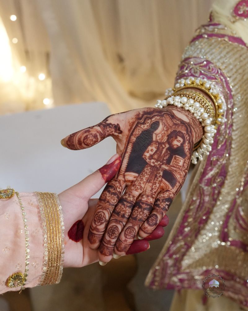 lotus mehndi design simple